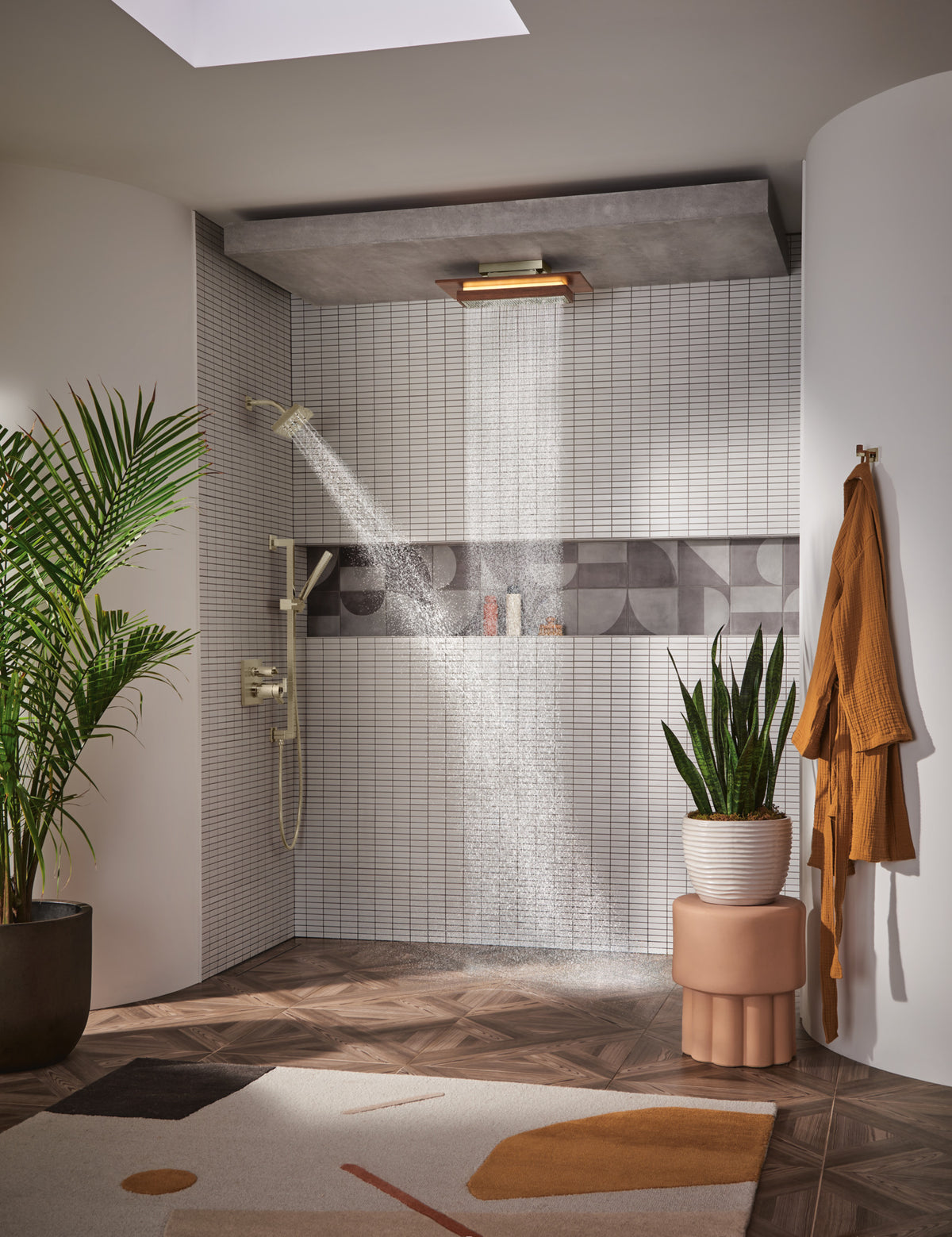 Brizo T75622 PN installed setting; handles, rough-in and other fixtures sold separately