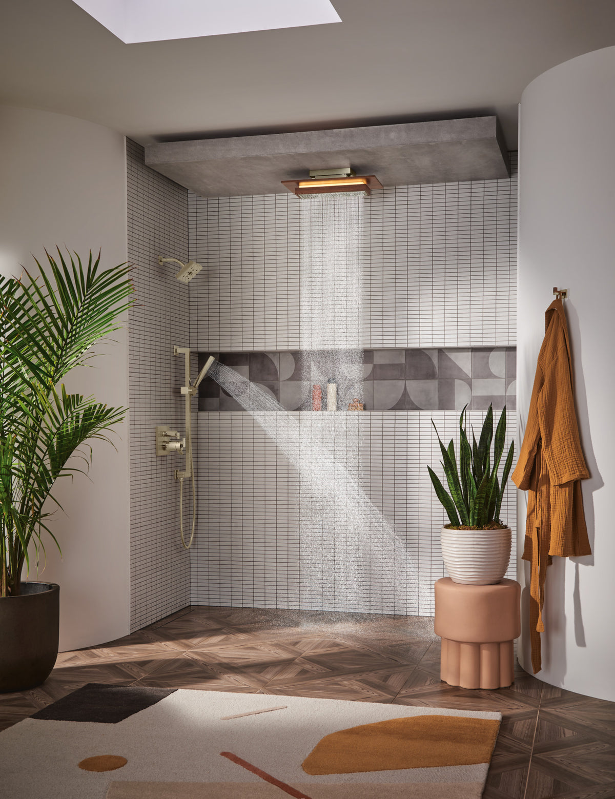 Brizo T75622 PN installed setting; handles, rough-in and other fixtures sold separately