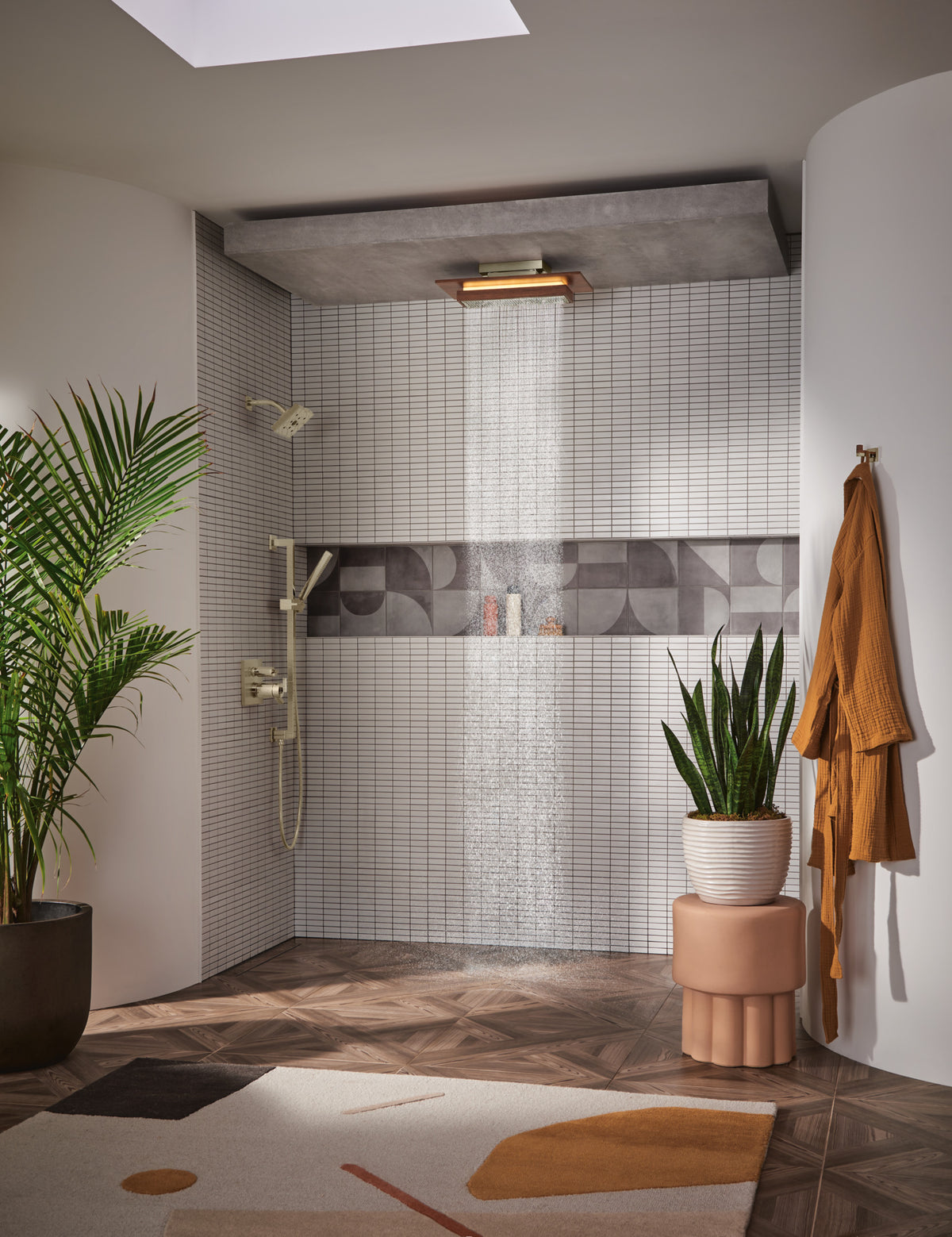 Brizo T75622 PN installed setting; handles, rough-in and other fixtures sold separately