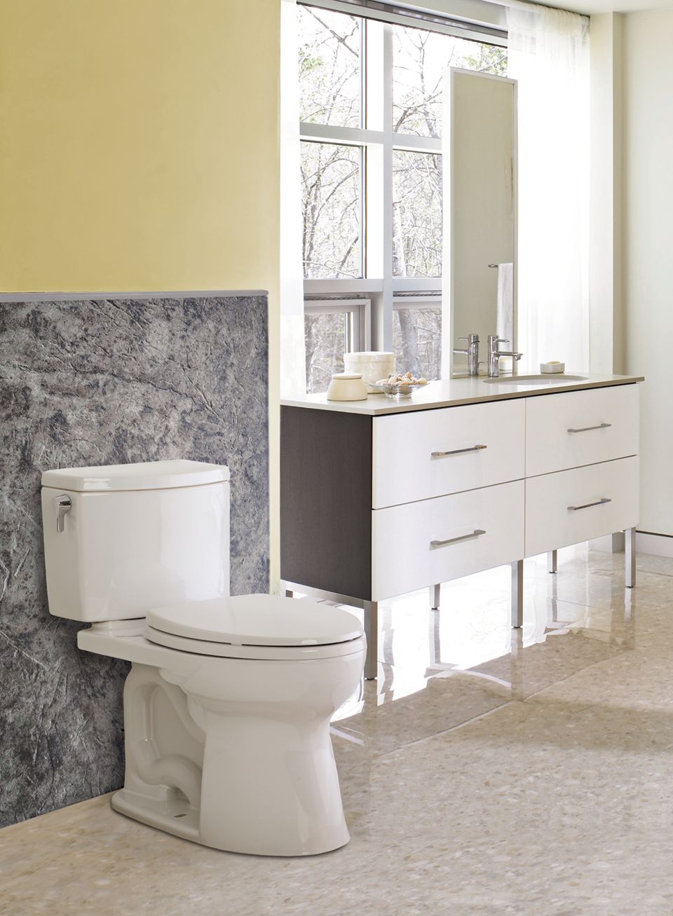 TOTO Drake II Two-piece Toilet -1.28 GPF- Round - Universal Height Less Seat