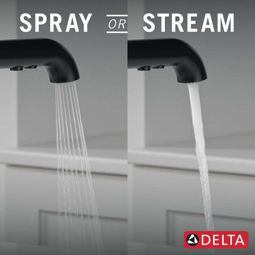 Delta Almari Single Handle Pull-Out Kitchen Faucet