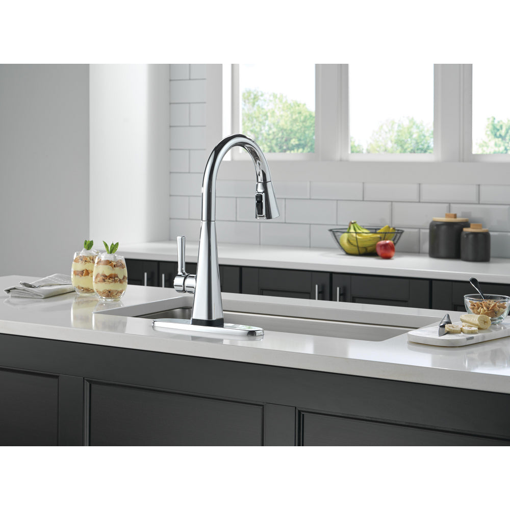 Delta Lenta Touchless Pull-Down Kitchen Faucet