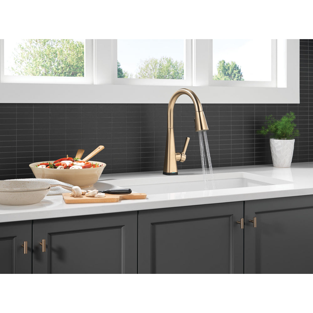 Delta Lenta Touchless Pull-Down Kitchen Faucet