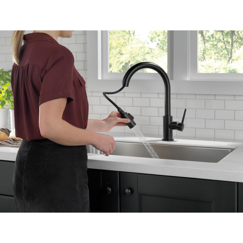 Delta Trinsic Single Handle Pull-Down Kitchen Faucet 1.8 GPM