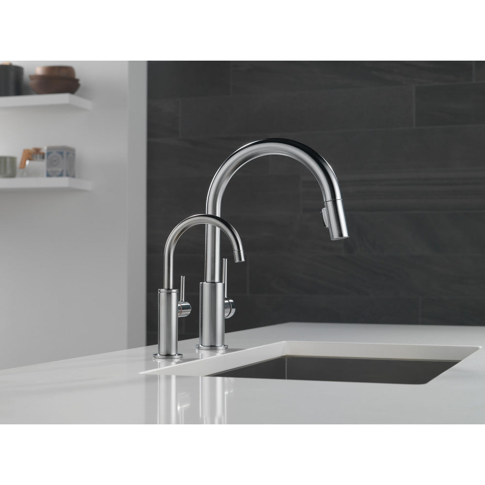 Delta Trinsic Single Handle Pull-Down Kitchen Faucet 1.8 GPM