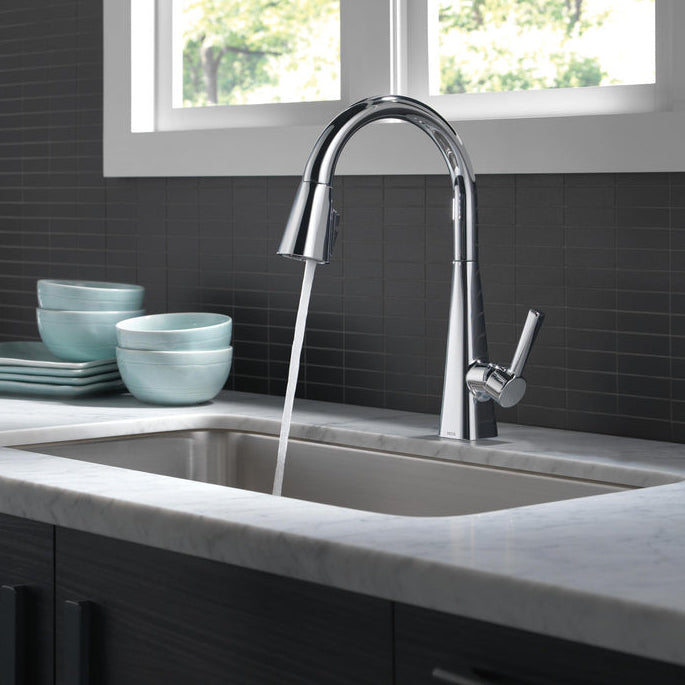 Delta Lenta Single-Handle Pull-Down Kitchen Faucet
