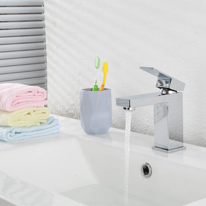 Kodaen Madison Single Hole Bathroom Faucet