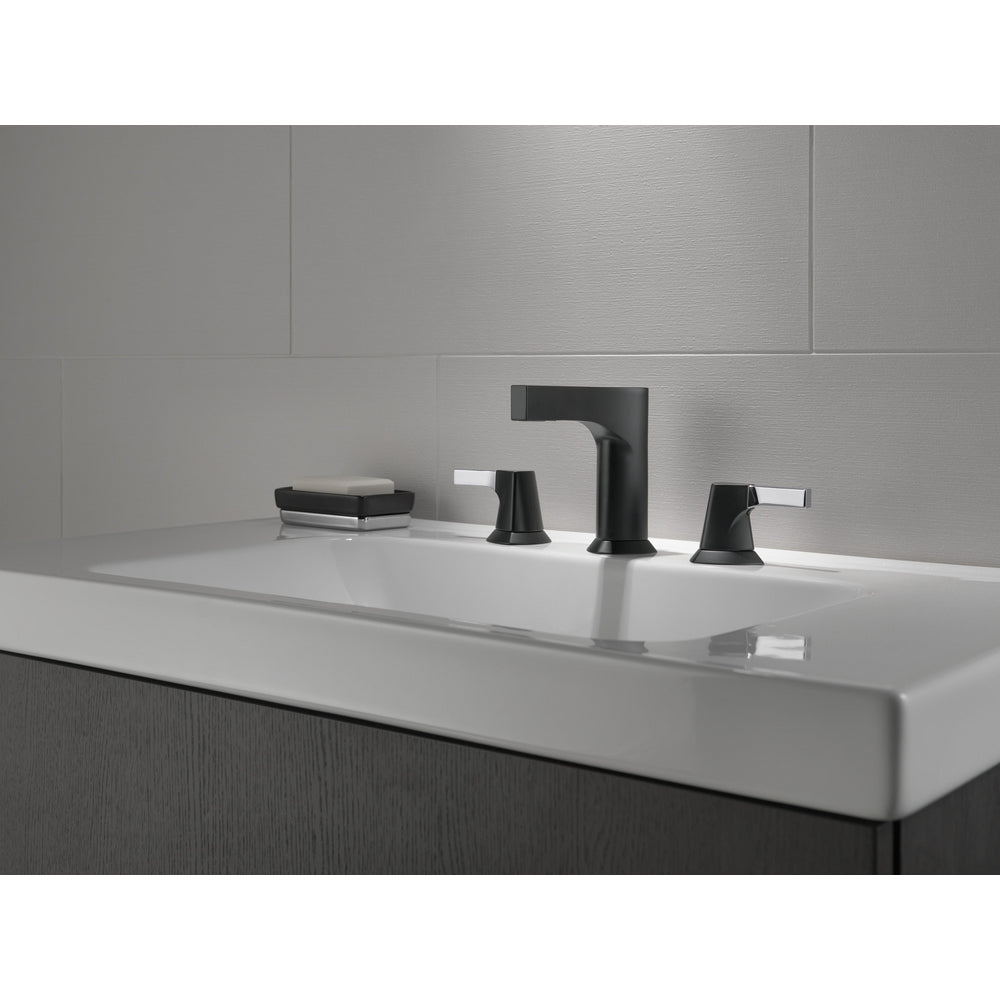 Robinet de salle de bain Delta Zura à deux poignées - 3574