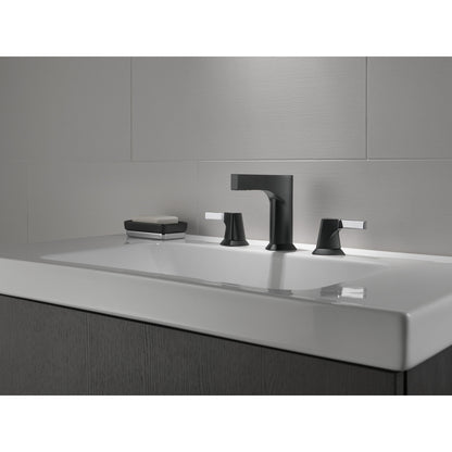 Robinet de salle de bain Delta Zura à deux poignées - 3574