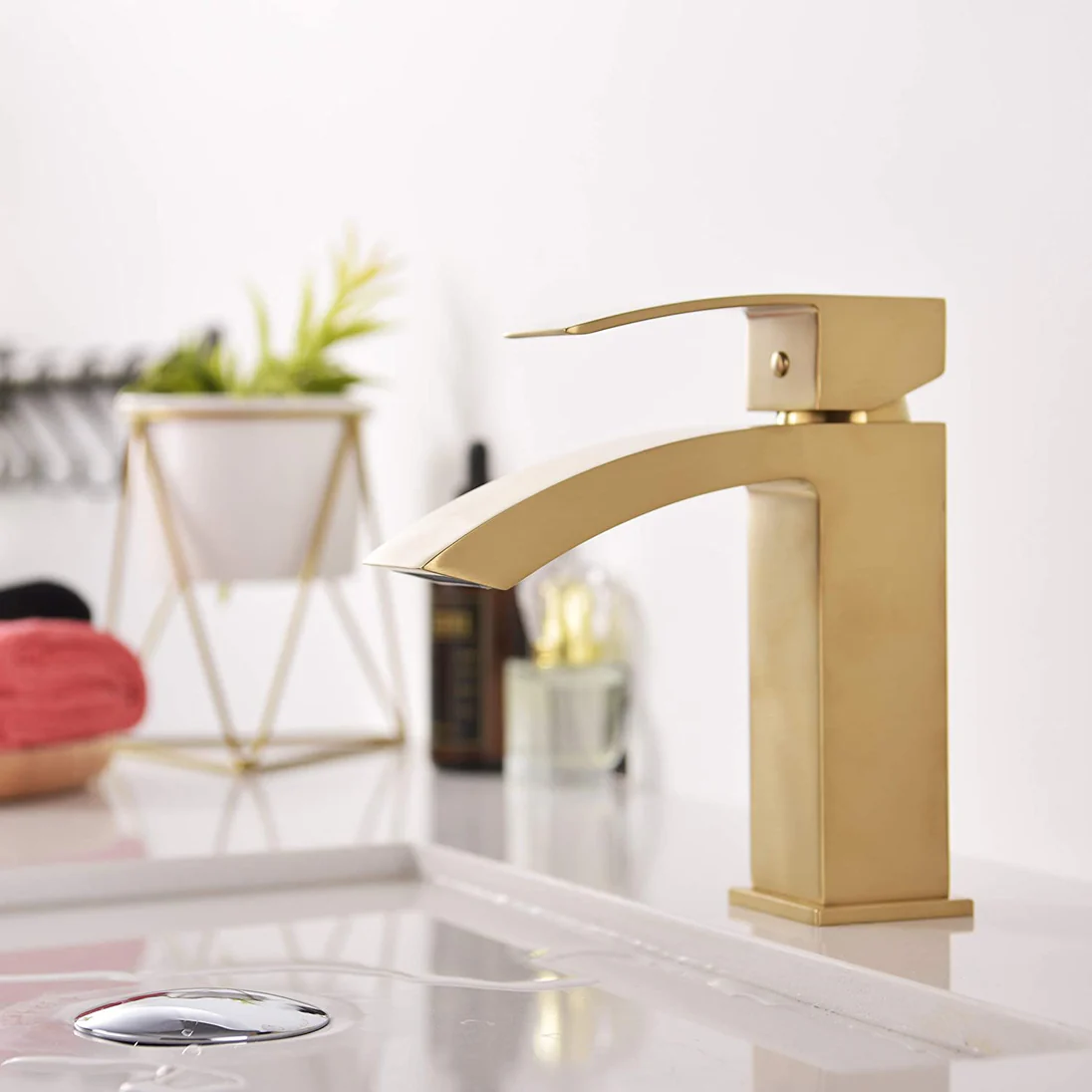 Kodaen Satro Single Hole Bathroom Faucet