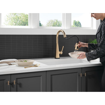 Delta Lenta Touchless Pull-Down Kitchen Faucet