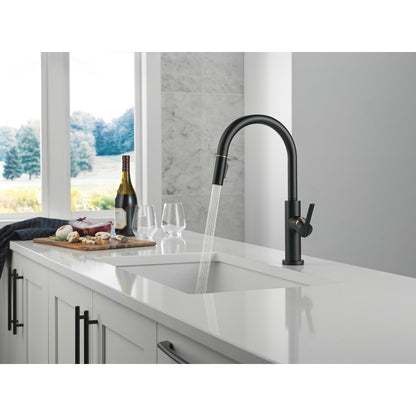 Delta Nicoli J Spout Kitchen Faucet - 19867LF