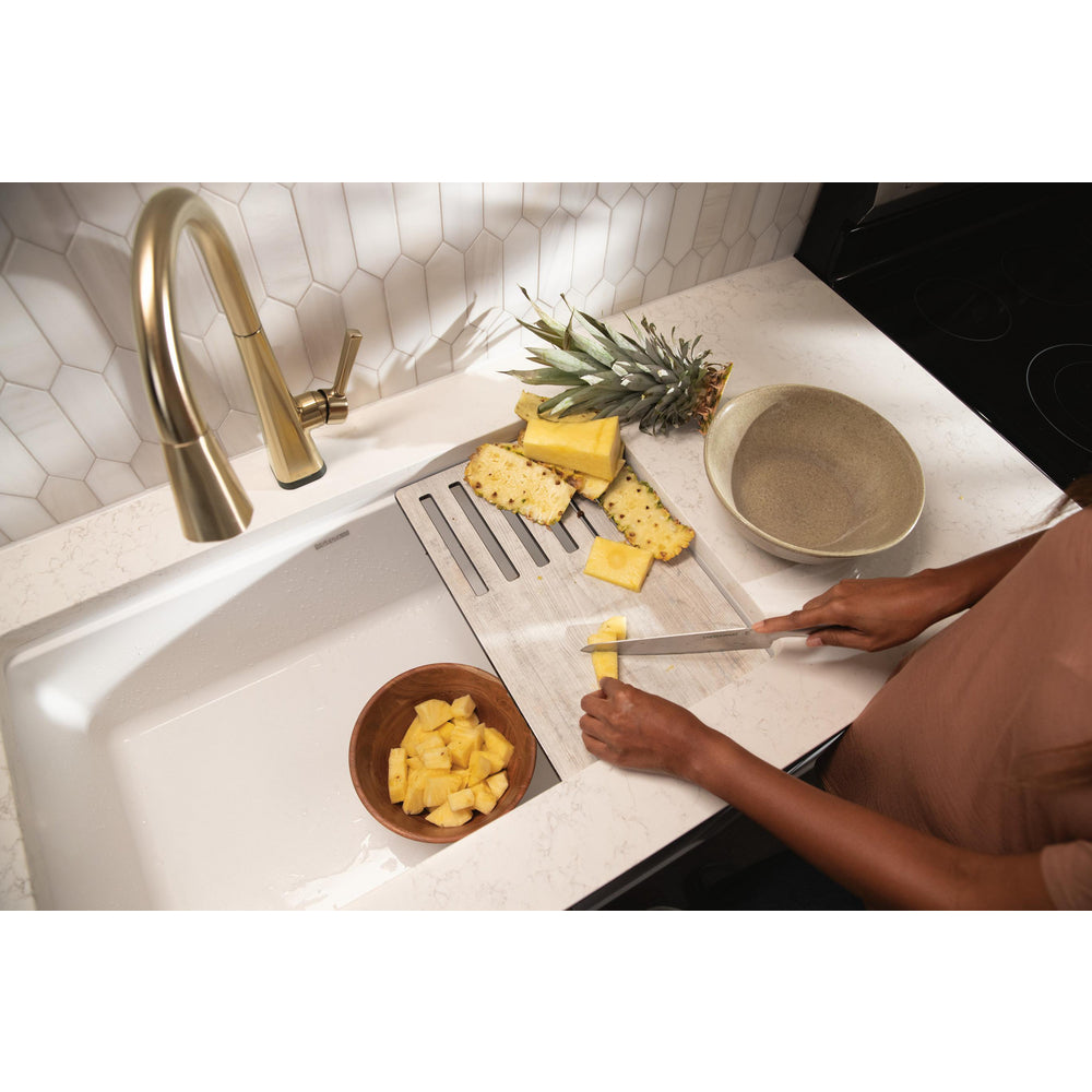 Delta Lenta Single-Handle Pull-Down Kitchen Faucet With Touch2O Technology