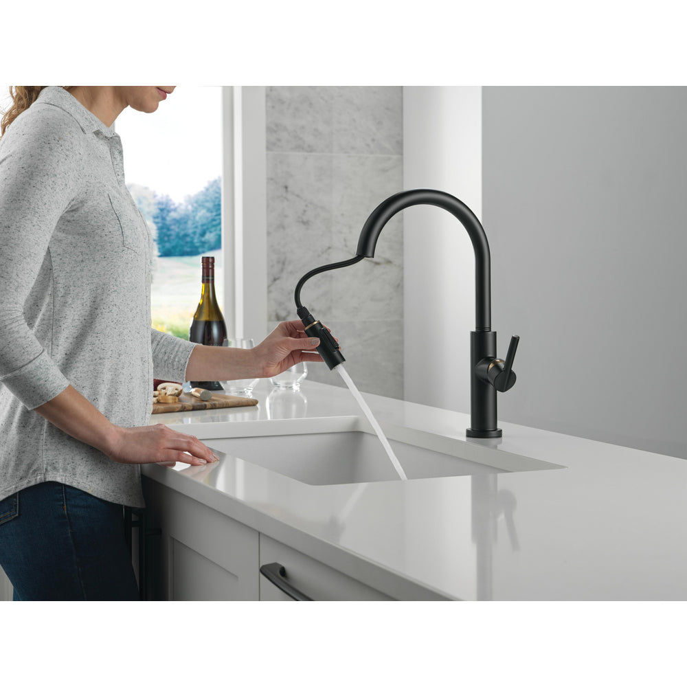 Delta Nicoli J Spout Kitchen Faucet - 19867LF