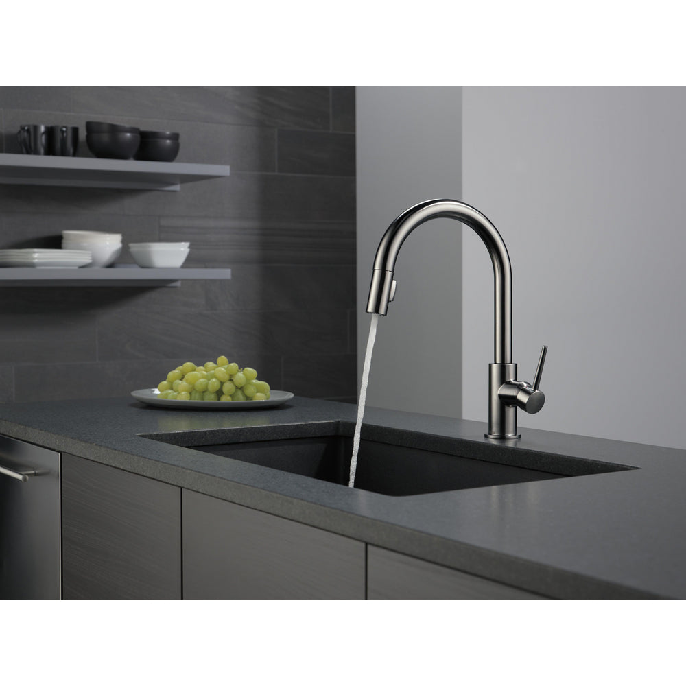 Delta Trinsic Single Handle Pull-Down Kitchen Faucet 1.8 GPM