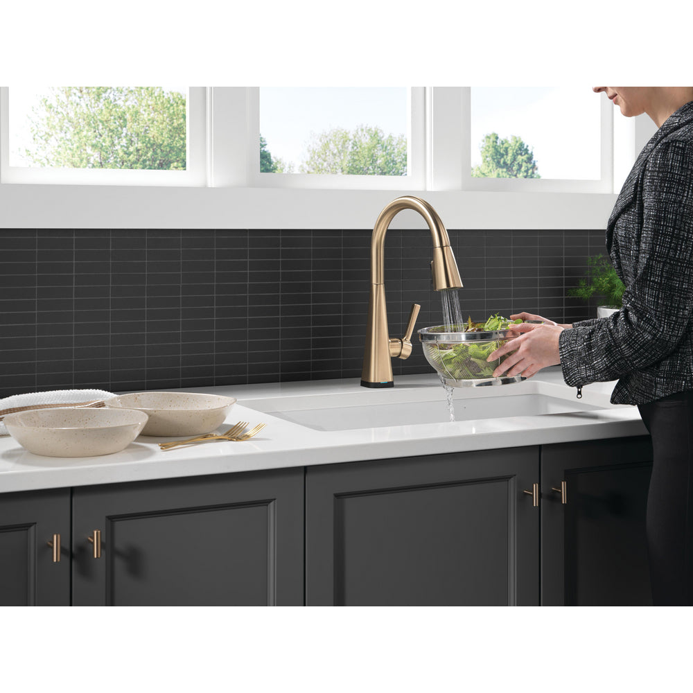 Delta Lenta Touchless Pull-Down Kitchen Faucet