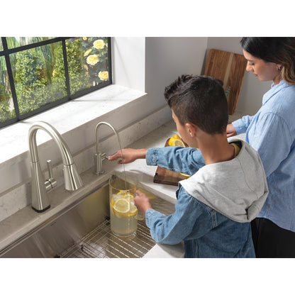 Delta Lenta Single-Handle Pull-Down Kitchen Faucet With Touch2O Technology