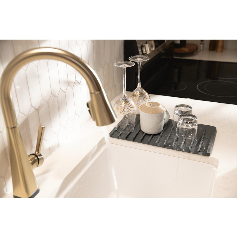 Delta Lenta Single-Handle Pull-Down Kitchen Faucet With Touch2O Technology