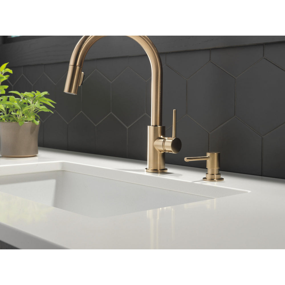Delta Trinsic Single Handle Pull-Down Kitchen Faucet 1.8 GPM
