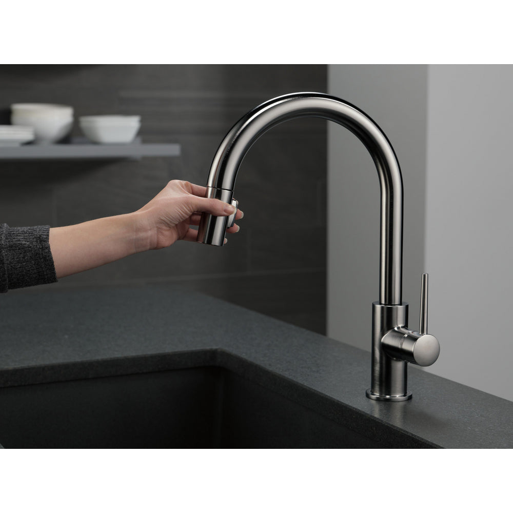 Delta Trinsic Single Handle Pull-Down Kitchen Faucet 1.8 GPM