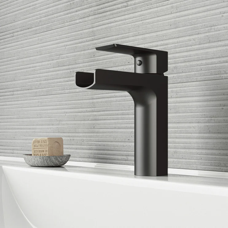 Kodaen Ellise Single Hole Bathroom Faucet