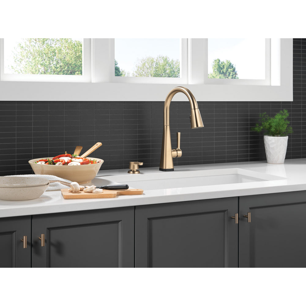 Delta Lenta Touchless Pull-Down Kitchen Faucet