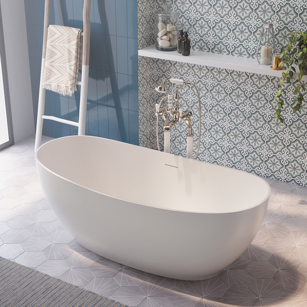 Maax Valentina 67 x 32 Acrylic Freestanding Center Drain Bathtub in Matte White