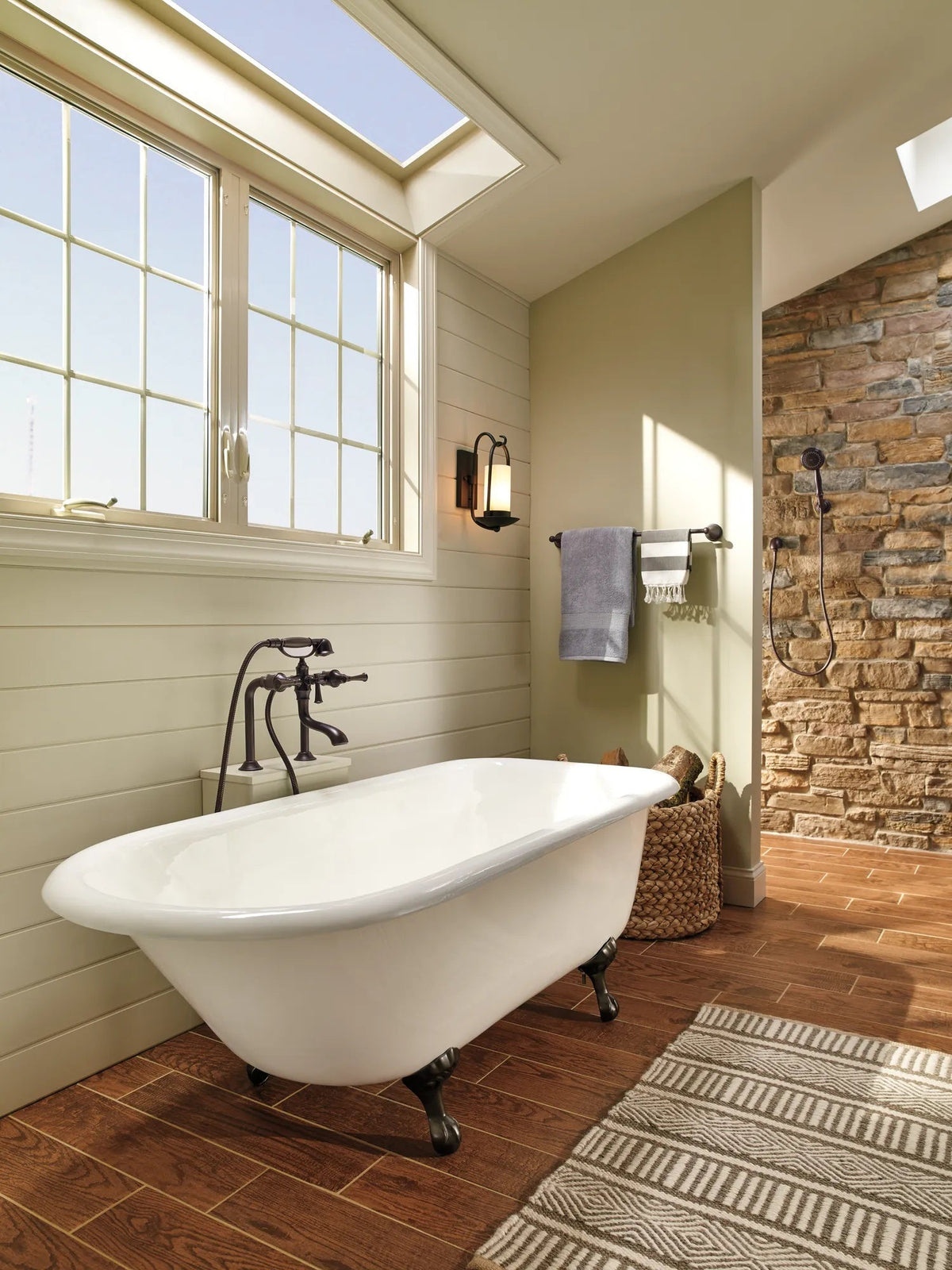 T70210-RBLHP — manufacturer lifestyle/detail photo; additional products sold separately